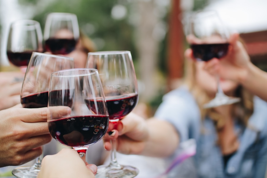 Wine Service Basics Every Hospitality Professional Should Know